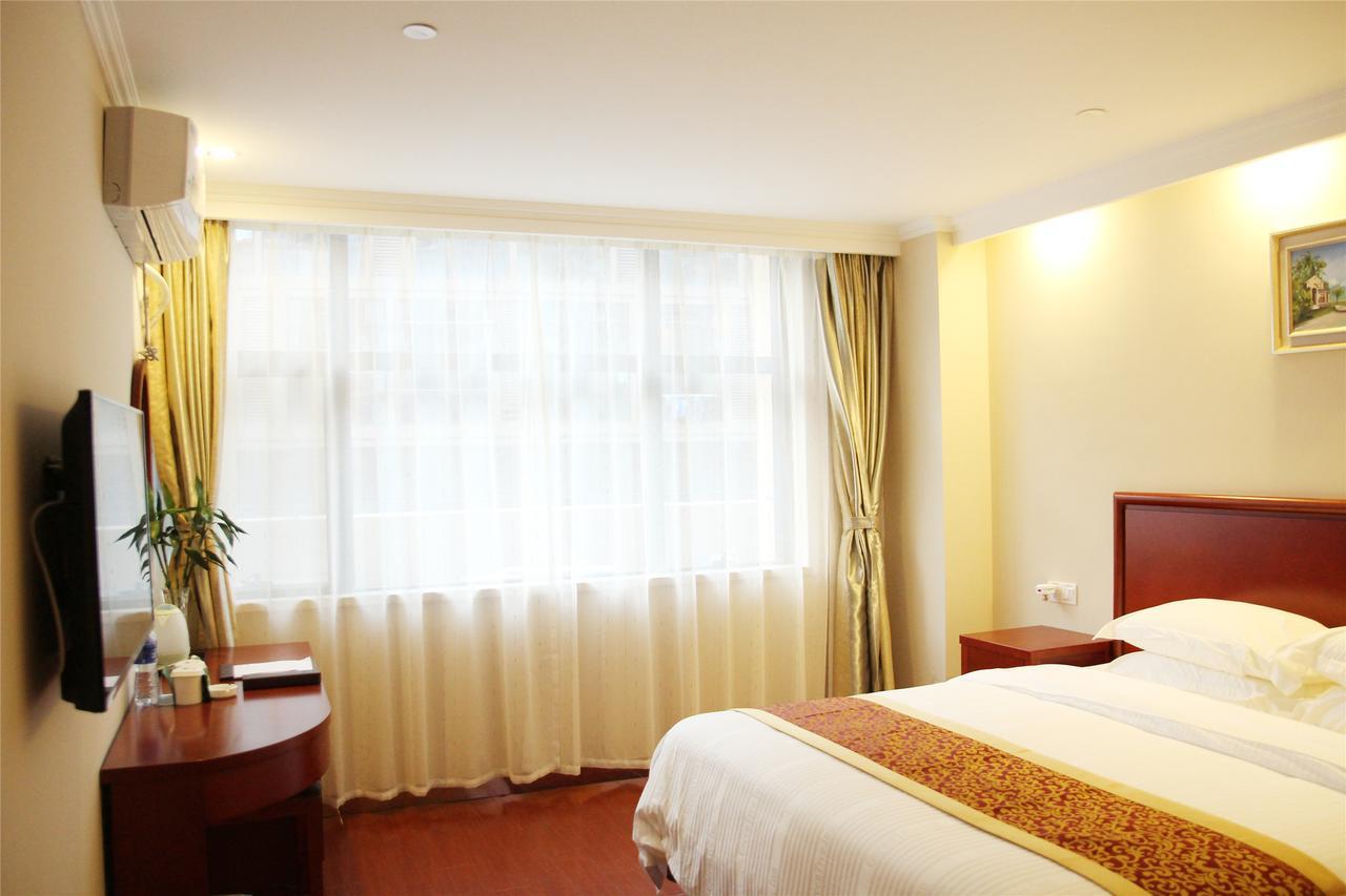 Greentree Inn Shandong Jinan Daming Lake Business Hotel エクステリア 写真
