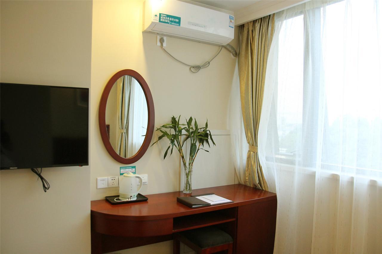 Greentree Inn Shandong Jinan Daming Lake Business Hotel エクステリア 写真